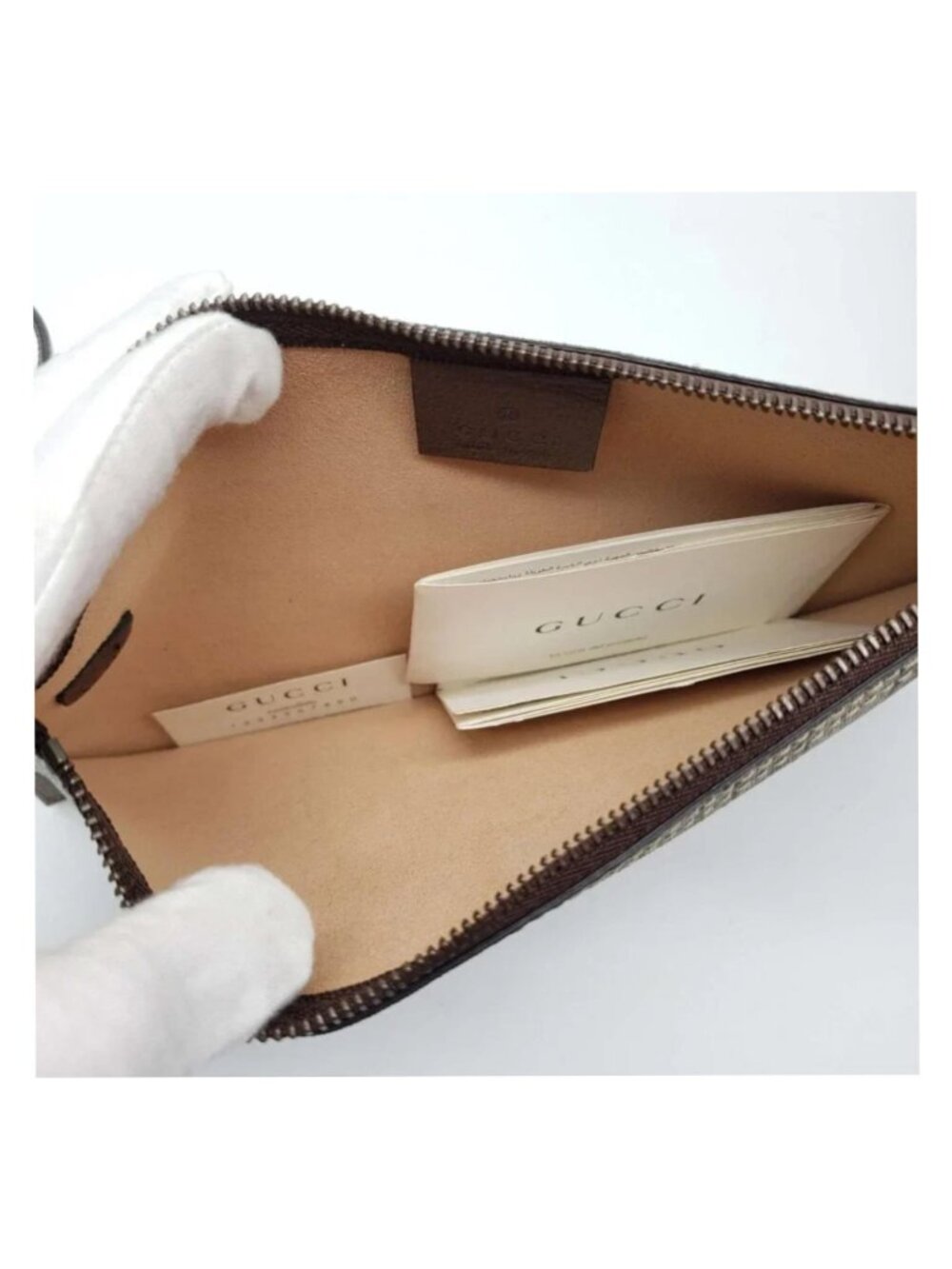Authentic Gucci GG Supreme Canvas Wristlet Clutch Pouch Zip Bag - Picture 6 of 8
